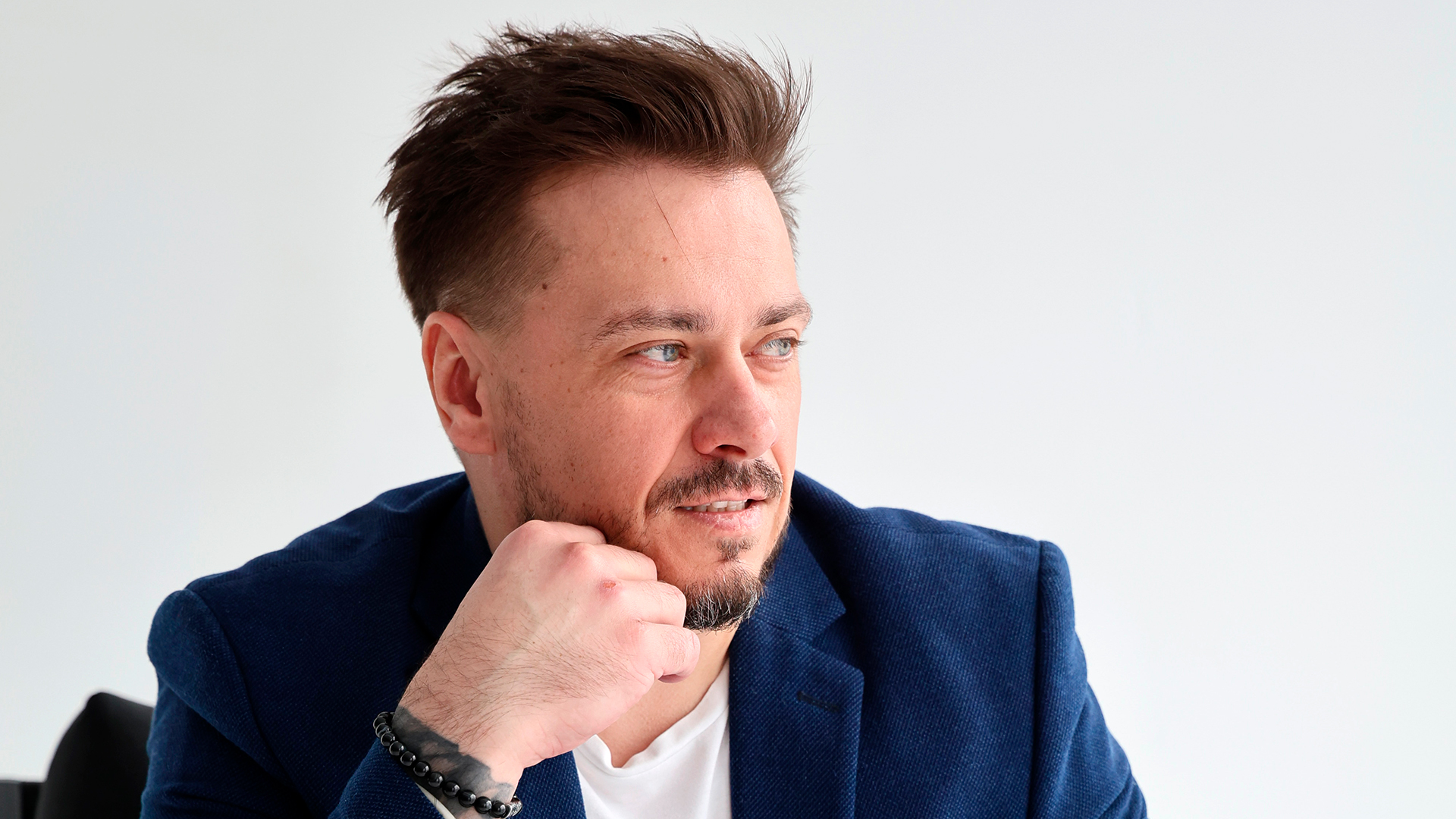 Регрессология — фоновое изображение