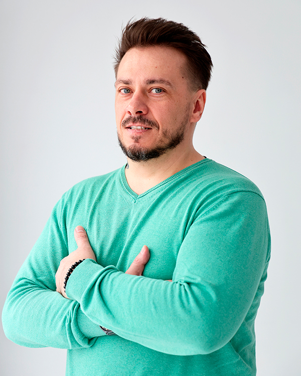 Денис Кошелев — регрессолог